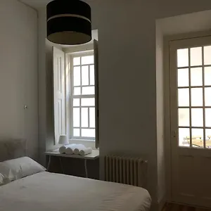 Rua Tenente Campos Rego, Ground Floor Apartment